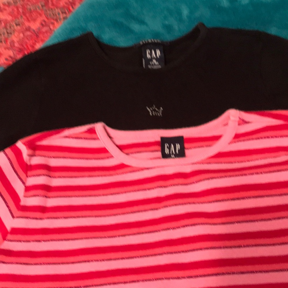 Gap set of girls shirts